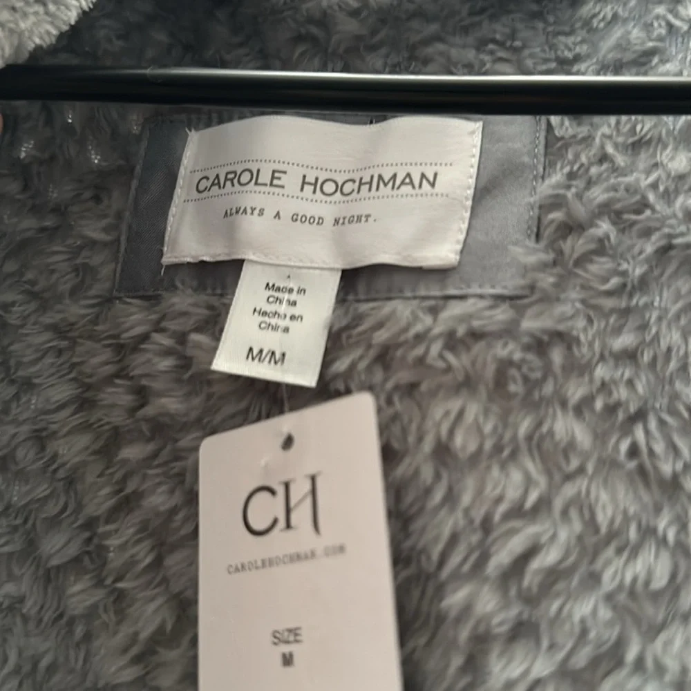 NWT soft robe 👘 - Picture 3 of 5